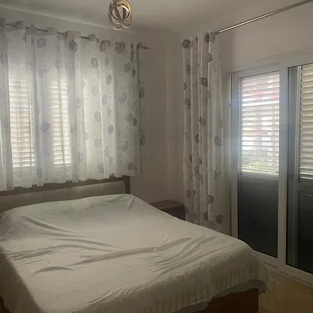 Mali I Robit Apartment